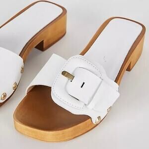 Intentionally Blank EUC Mar Clog Wooden Sandals